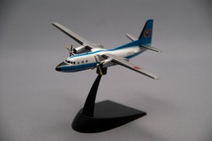 dsc01014 F-27 モヒカン塗装 プロペラ取れちゃうのでビクビク