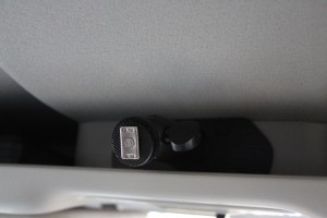 オーバーヘッドコンソールにペタリ